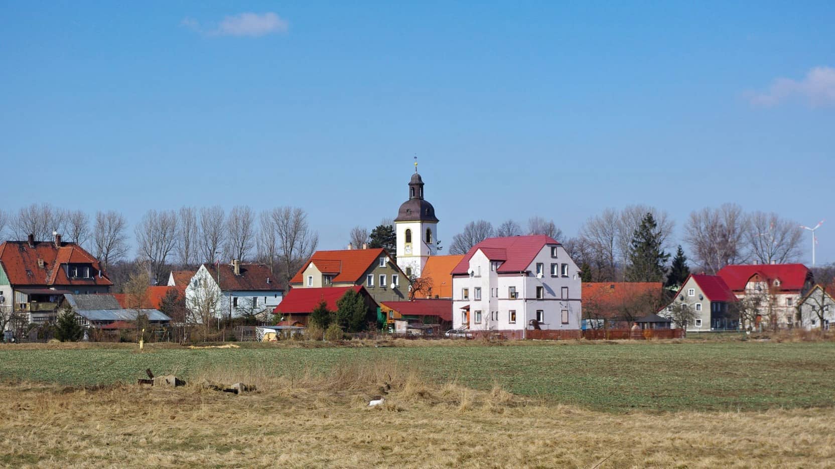 Obec Sieniawka je hned za hranicemi